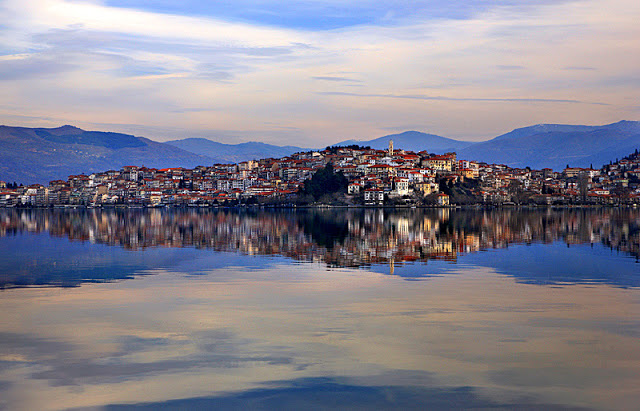 Descubriendo las ciudades griegas: Kastoriá, una ciudad señorial