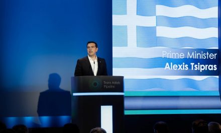 Grecia entra en la diplomacia de los gasoductos