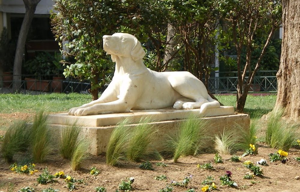 Esculturas y estatuas al aire libre en Atenas
