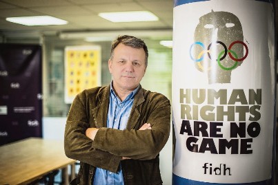 Dimitris Christopoulos, Presidente de la FIDH: entrevista sobre el papel emancipatorio de los derechos humanos