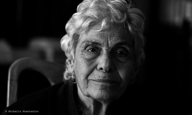 La vida y la obra de Kiki Dimoula, la gran poetisa griega