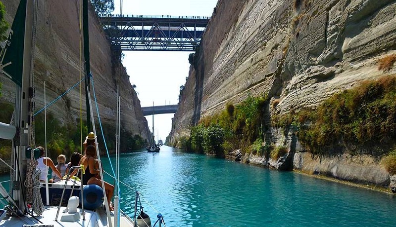 El emblemático proyecto de restauración del Canal de Corinto