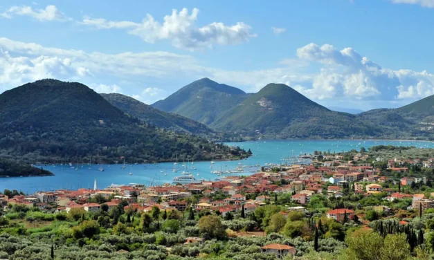 Lefkada: Un Tesoro Histórico, Cultural y Natural para el Viajero Exigente