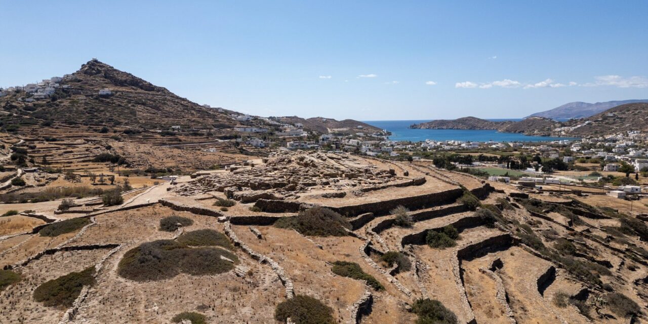 Skarkos en Ios: El Patrimonio Cicládico Temprano se encuentra con el Arte Contemporáneo