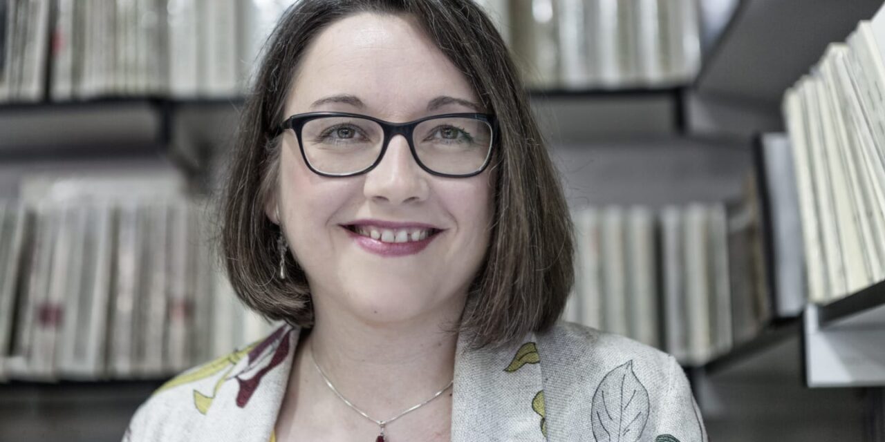 Entrevista | Marta López Vilar: Regresar a Grecia es como regresar a un origen, a algo primordial. Y ahí radica la poesía.