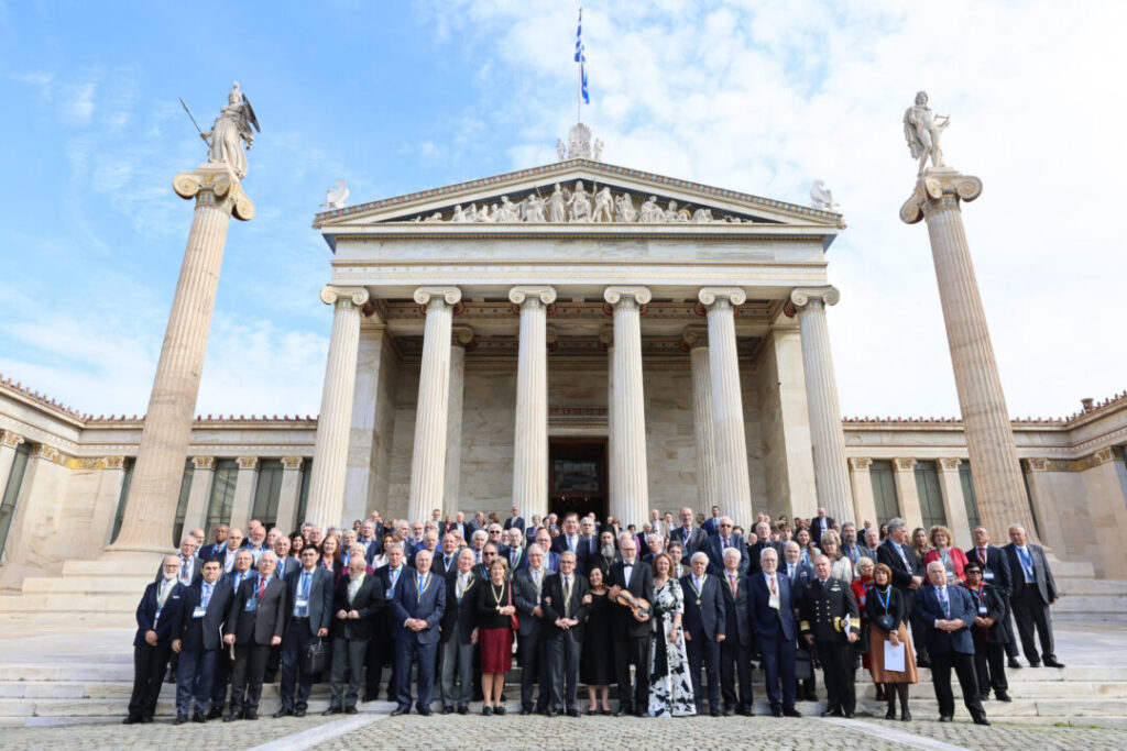 Simposio inaugural de la Comunidad Internacional (Koinon) de Academias (Foto ©Theodoros Anagnostopoulos, Fuente: kathimerini.gr)