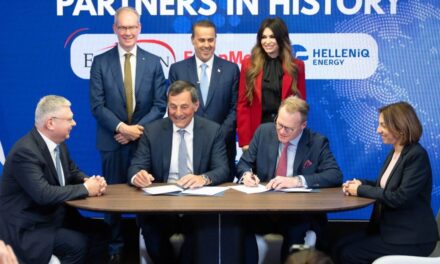 Ministerio de Medio Ambiente y Energía: firma del contrato para una perforación exploratoria de hidrocarburos en el mar Jónico